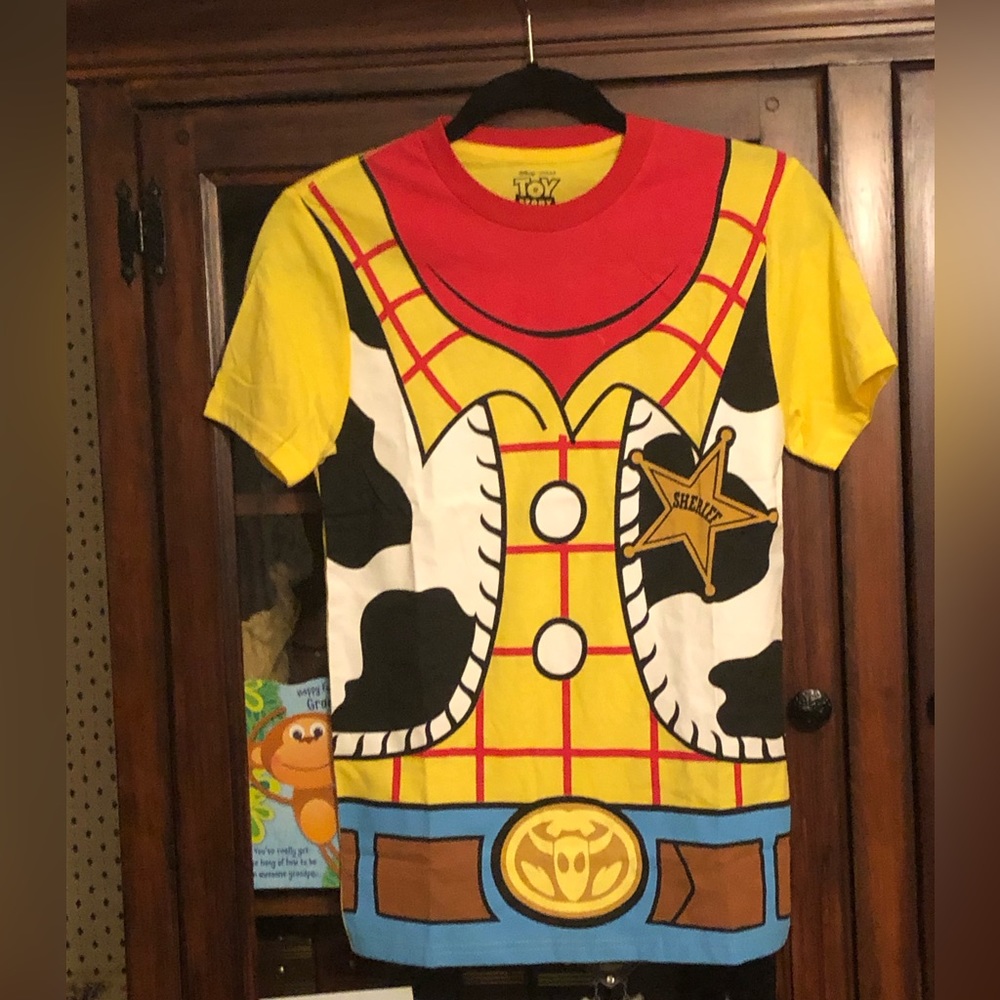 105. Disney Pixar Toy Story WOODY Tee Shirt Adult XS NWOT